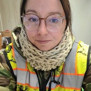 Meet your Posher, Laura